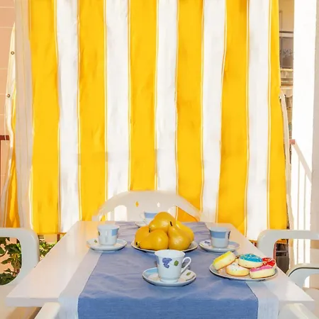 Apartamento Edificio Garcomar I By Interhome