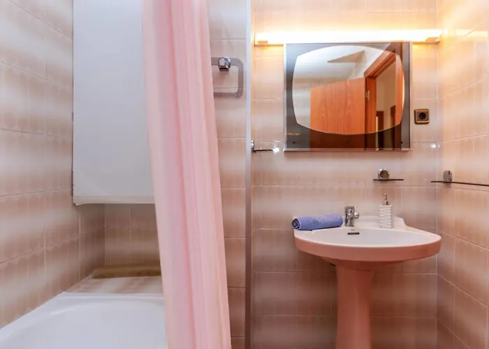 Edificio Garcomar I By Interhome * セグル・デ・カラフェル