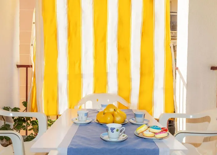 アパート Edificio Garcomar I By Interhome